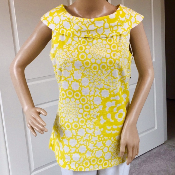 Trina Turk Tops - Trina Turk 60’s inspired tunic top